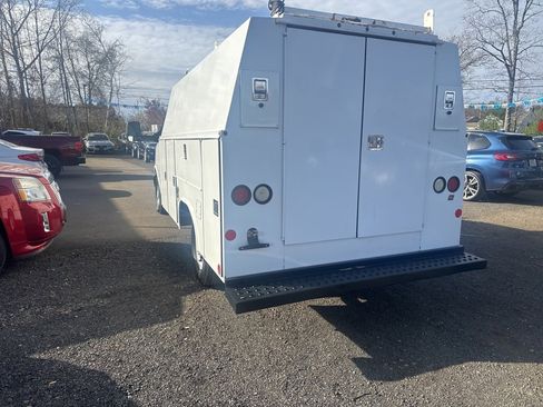 Used 2014 Chevrolet Express 3500 image 14