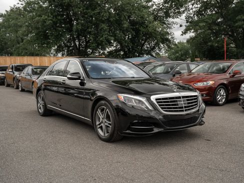 Used 2016 Mercedes-Benz S 550 4MATIC Sedan image 4