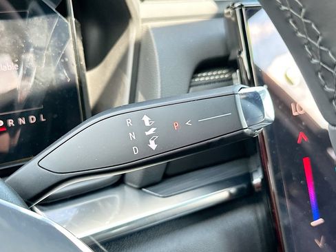 New 2026 GMC Terrain Elevation w/ Elevation Premium Package FWD image 22