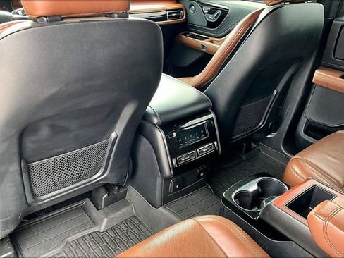 Used 2021 Lincoln Aviator Reserve w/ Equipment Group 201A AWD/4WD image 34