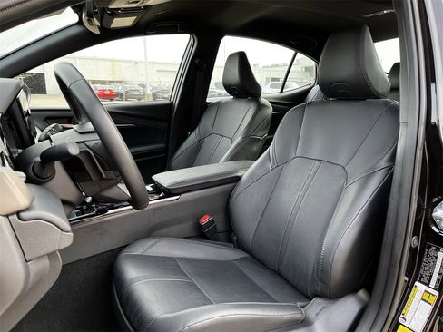 Used 2025 Toyota Camry XSE image 22