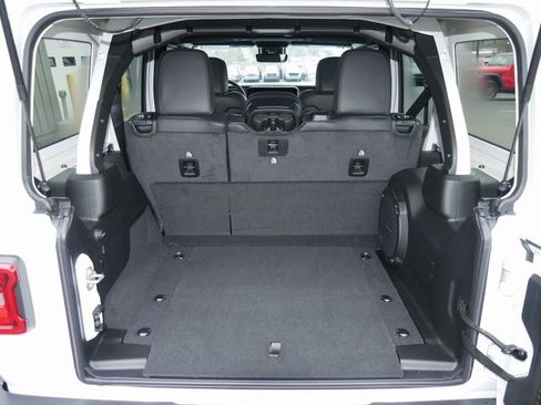 Used 2024 Jeep Wrangler Sahara w/ Technology Group image 12