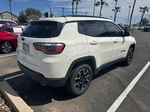 Used 2019 Jeep Compass Sport AWD/4WD image 3