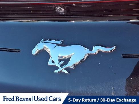 Certified 2018 Ford Mustang Coupe image 32