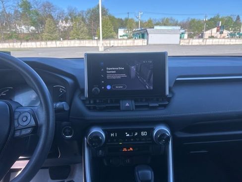 Used 2024 Toyota RAV4 XLE w/ Convenience Package image 14