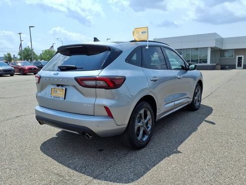 Certified 2024 Ford Escape ST-Line w/ Tech Pack #1 AWD/4WD image 7