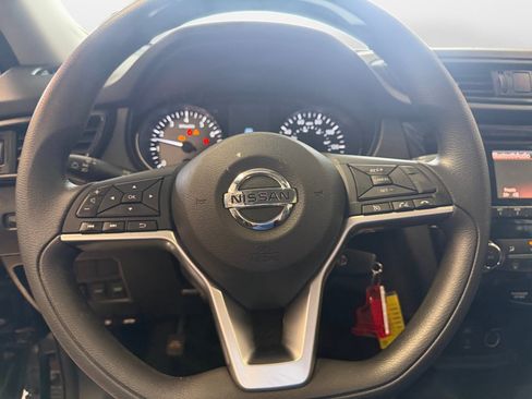 Used 2017 Nissan Rogue S w/ S Appearance Package AWD/4WD image 13