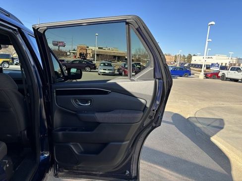 Certified 2025 Honda Pilot Sport image 28