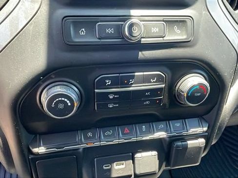 Used 2021 Chevrolet Silverado 1500 Custom RWD image 17