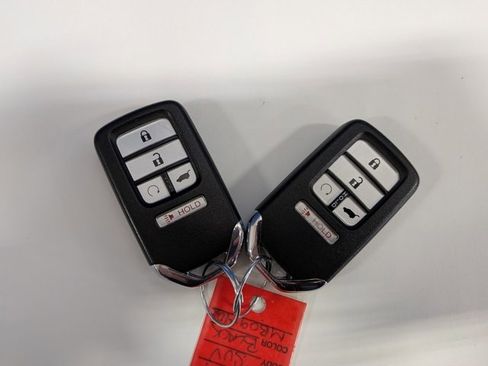 Used 2021 Honda Pilot Touring image 38