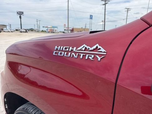 Used 2022 Chevrolet Silverado 1500 High Country AWD/4WD image 10