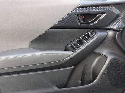 Used 2024 Subaru Crosstrek 2.0i Premium image 11