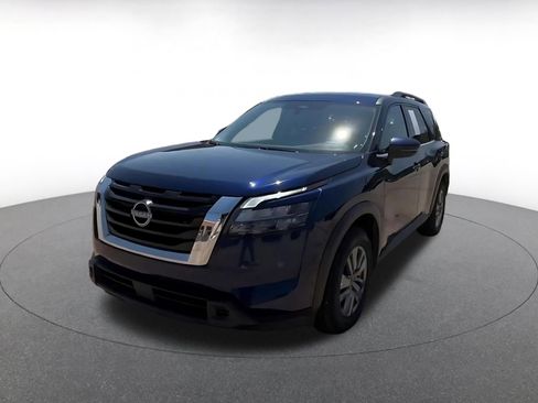 Used 2025 Nissan Pathfinder SV FWD image 7