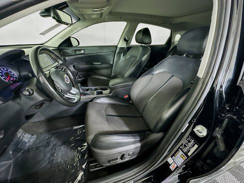 Used 2019 Kia Optima S w/ S Panoramic Sunroof Package FWD image 12