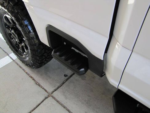 Used 2024 Ford F250 XLT w/ FX4 Off-Road Package AWD/4WD image 28