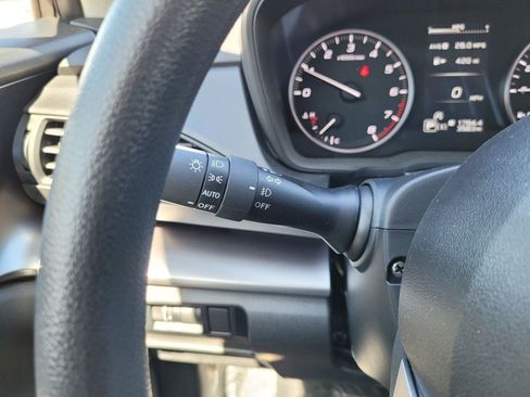 Certified 2025 Subaru Impreza 2.0i Sport AWD/4WD image 30
