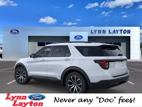 New 2026 Ford Explorer ST-Line RWD image 4