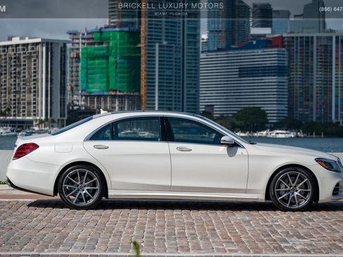 Used 2019 Mercedes-Benz S 560 Sedan image 14