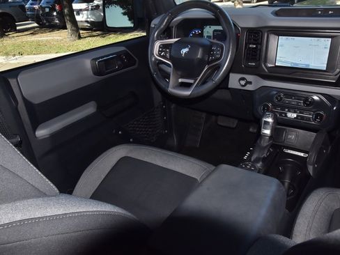 Used 2022 Ford Bronco Big Bend image 15