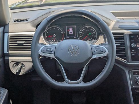 Used 2021 Volkswagen Atlas SE FWD image 12