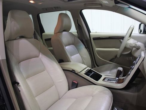 Used 2008 Volvo XC70 3.2 image 21