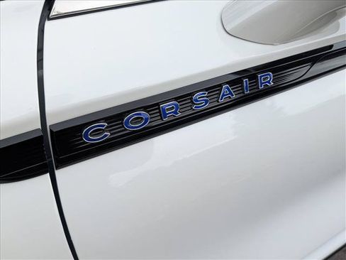 Used 2023 Lincoln Corsair Grand Touring w/ Equipment Group 302A AWD/4WD image 10