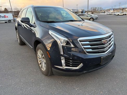 Used 2017 Cadillac XT5 Luxury w/ Driver Awareness Package image 7