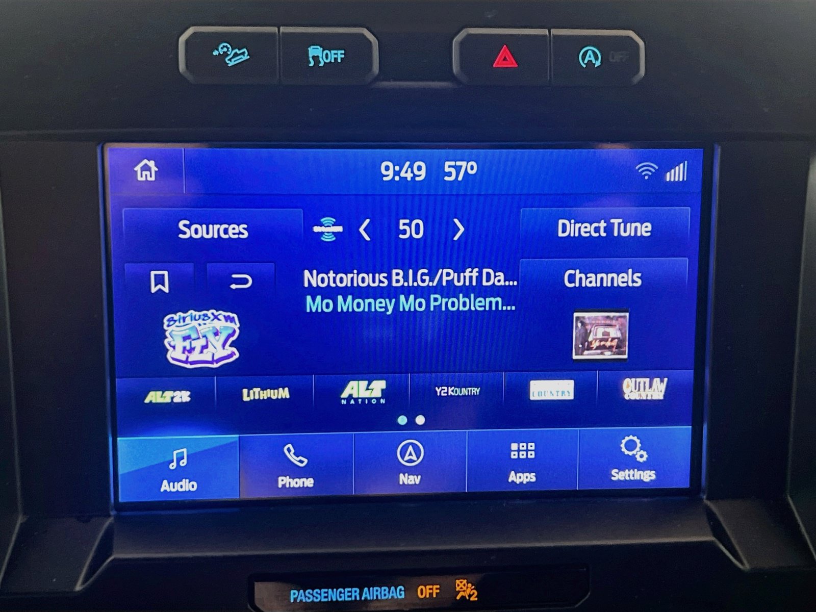 Used 2020 Ford F150 XLT w/ Equipment Group 302A Luxury AWD/4WD image 11