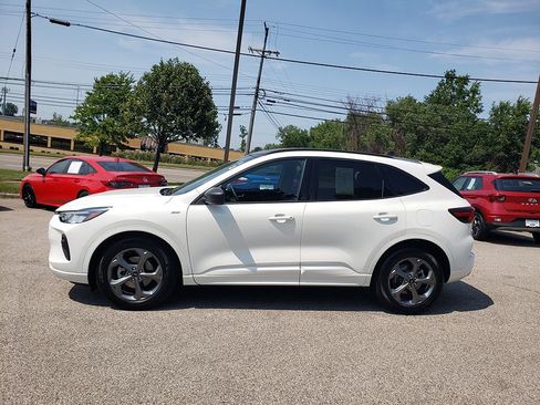 Certified 2023 Ford Escape ST-Line w/ Tech Pack #1 FWD image 8