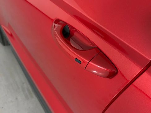 Used 2024 Volkswagen Taos SE w/ Panoramic Sunroof Package image 14