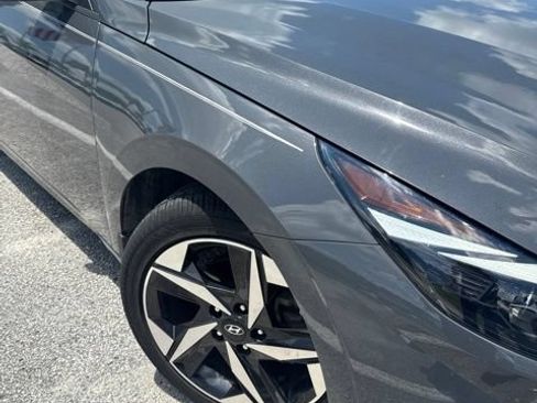 Certified 2023 Hyundai Elantra SEL w/ Convenience Package FWD image 3