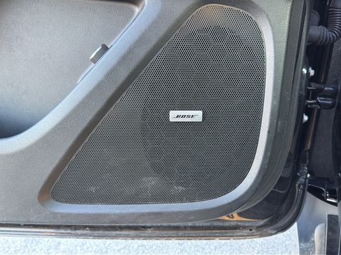 Used 2024 Chevrolet Traverse RS image 13