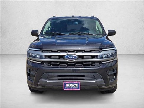 Used 2023 Ford Expedition XLT RWD image 2