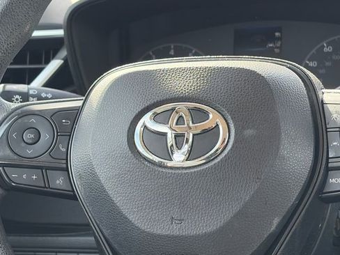 Used 2023 Toyota Corolla LE image 13