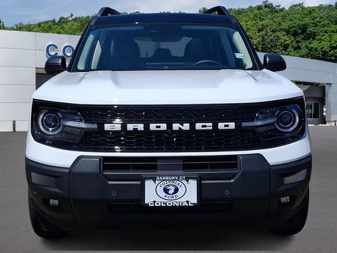 Certified 2025 Ford Bronco Sport Outer Banks w/ Outer Banks Tech Package+ AWD/4WD image 2