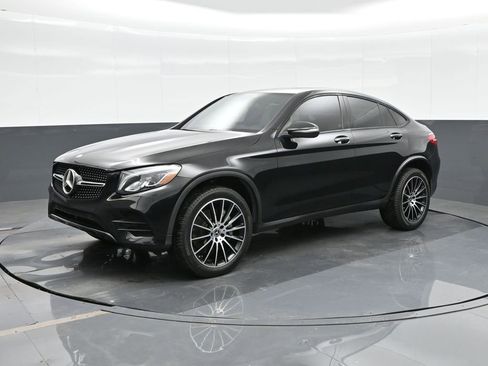Used 2019 Mercedes-Benz GLC 300 4MATIC Coupe image 1