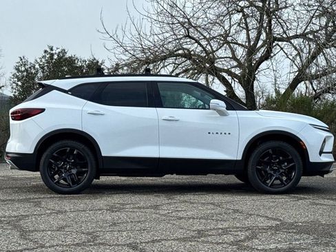 New 2026 Chevrolet Blazer LT w/ Sound & Technology Package image 3