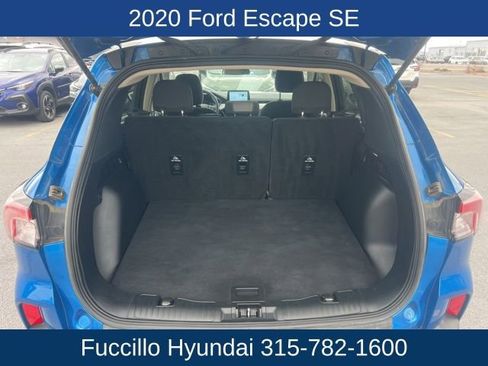 Used 2020 Ford Escape SE image 15