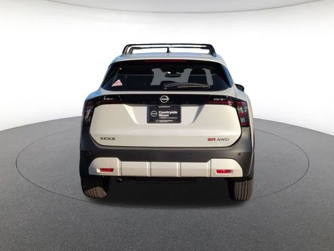 New 2026 Nissan Kicks SR AWD/4WD image 6