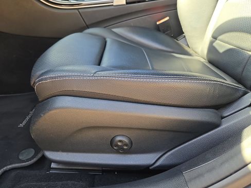 Used 2015 Mercedes-Benz C 300 4MATIC Sedan image 17