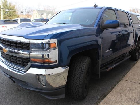 Used 2018 Chevrolet Silverado 1500 LT w/ All Star Edition image 5