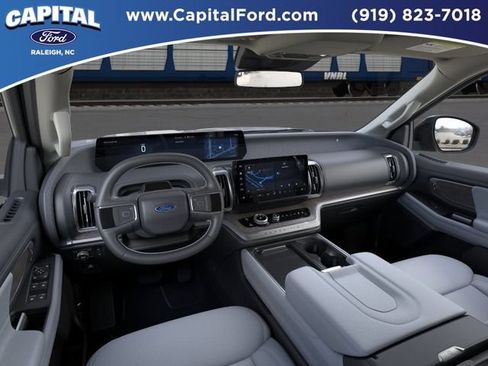 New 2026 Ford Expedition Max Platinum w/ Platinum Ultimate Package AWD/4WD image 9