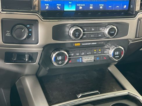 Used 2022 Ford F250 Lariat w/ Black Appearance Package AWD/4WD image 16