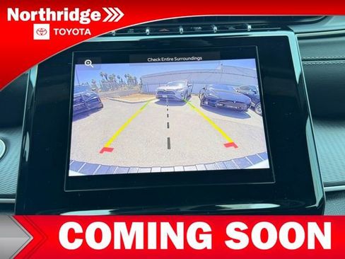 Used 2024 Jeep Grand Cherokee Laredo X RWD image 9