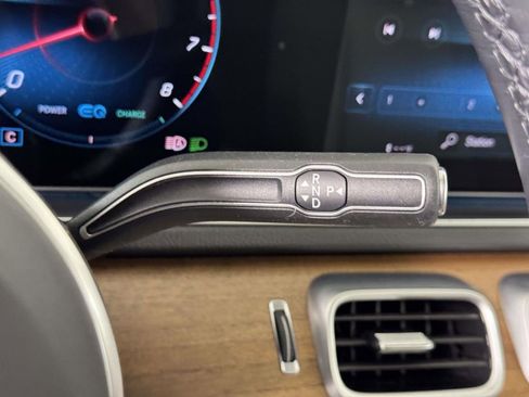 Used 2023 Mercedes-Benz GLE 450 4MATIC image 24