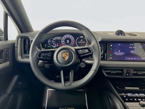 New 2026 Porsche Cayenne Coupe AWD/4WD image 25
