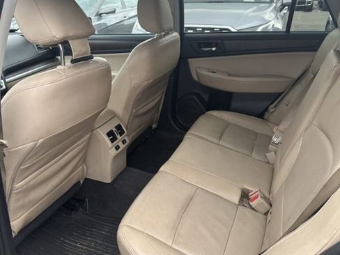Used 2015 Subaru Outback 2.5i Limited image 35