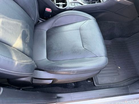 Used 2020 Subaru Forester Limited w/ Popular Package #3 image 18