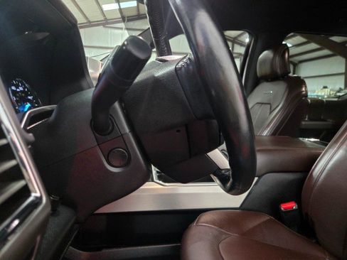 Used 2017 Ford F450 Platinum image 40