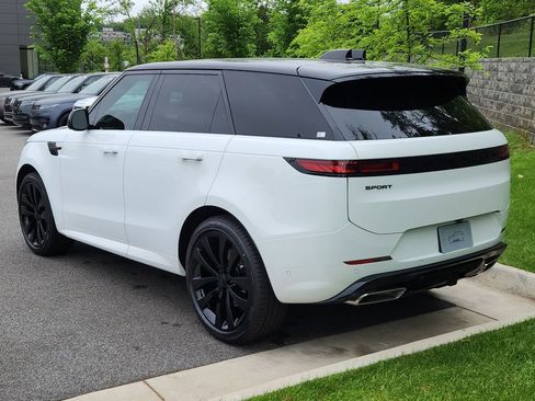 New 2026 Land Rover Range Rover Sport Dynamic SE AWD/4WD image 12
